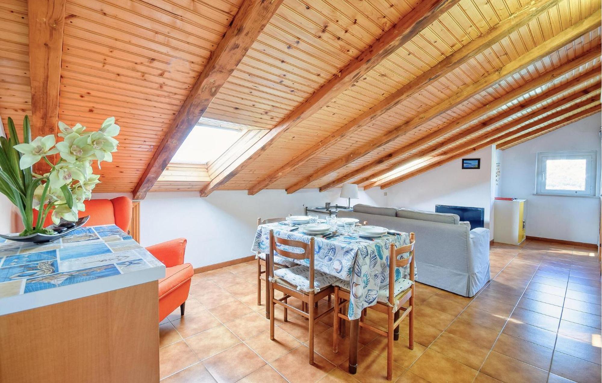 2 Bedroom Stunning Apartment In Moneglia Zewnętrze zdjęcie